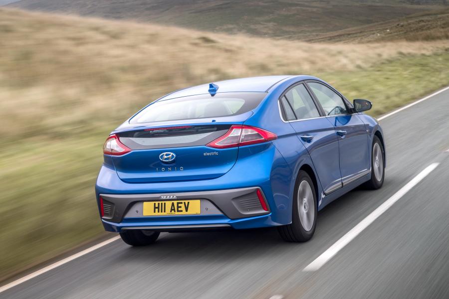  Hyundai IONIQ electric 2016 года  (UK) (фото 3 из 29)